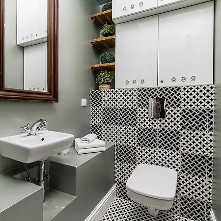 Native Batorego 7- Bardzo Ciche I Spokojne Miejsce Appartement