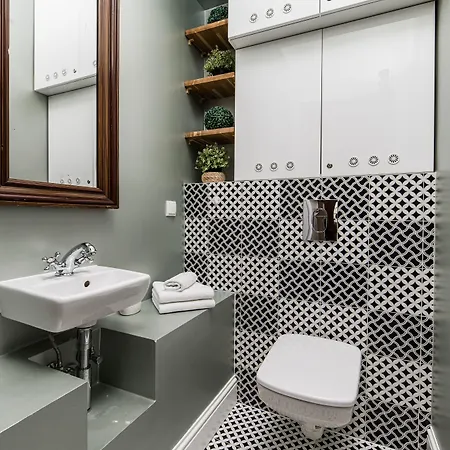 Native Batorego 7- Bardzo Ciche I Spokojne Miejsce Appartement