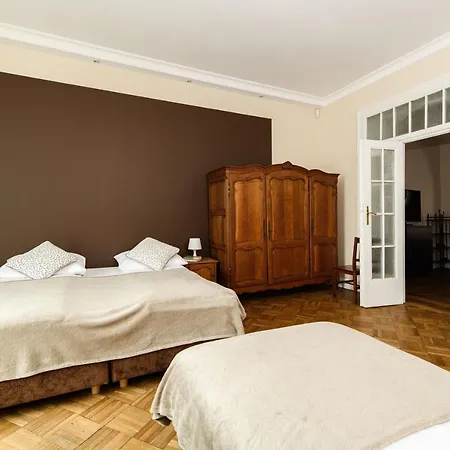 Апартаменты Native Batorego 7- Bardzo Ciche I Spokojne Miejsce Краков